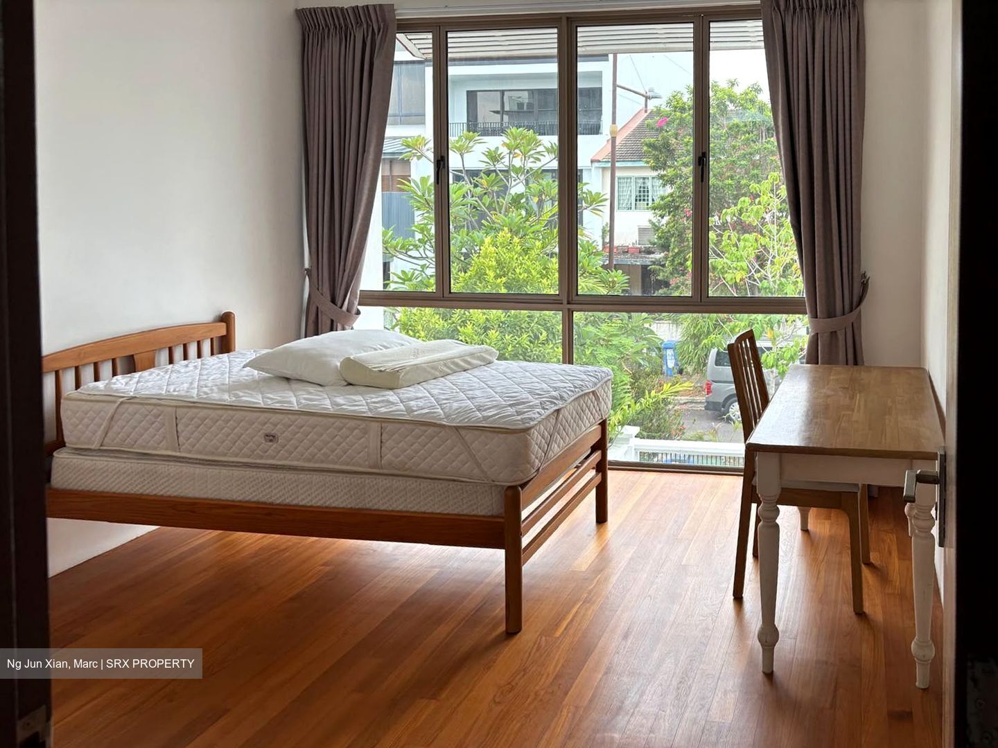 Siglap Park (D15), Terrace #573595651